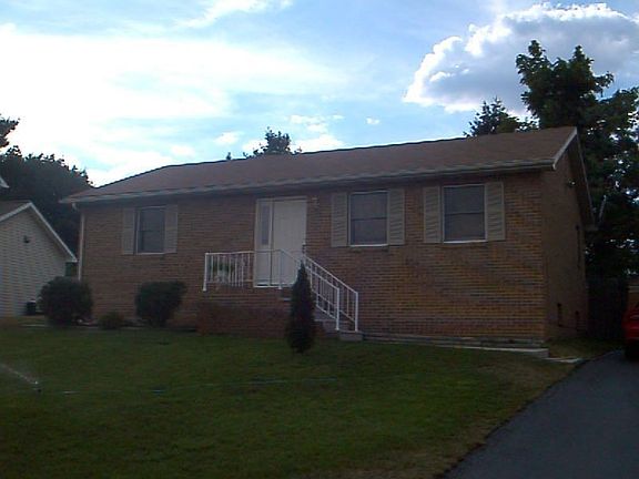 2nd image of 1132 W Irvin Ave