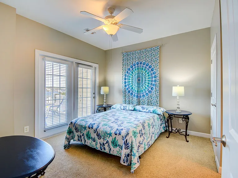 205 Summer Winds Pl — Photo 8