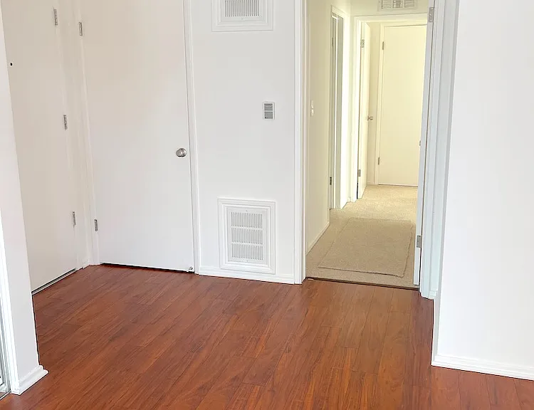 340 South St. Andrews Place — Photo 23