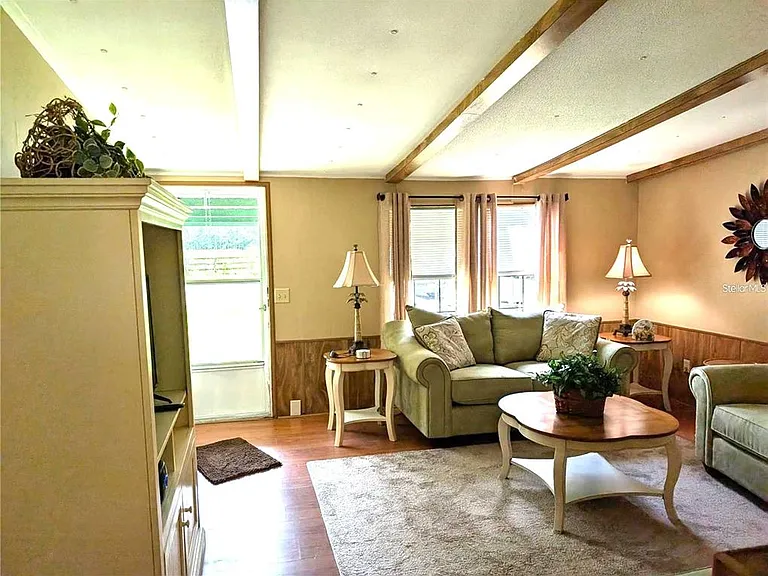 56314 Blue Creek Rd — Photo 5