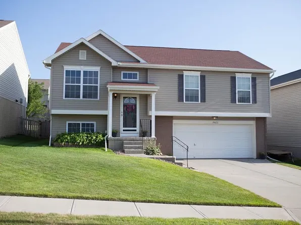 19623 Laci St, Omaha, NE 68135