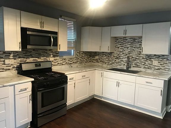 3rd image of 7251 S Stewart Ave