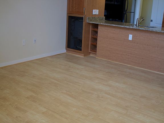 5th image of 1810 E Cary St APT 130