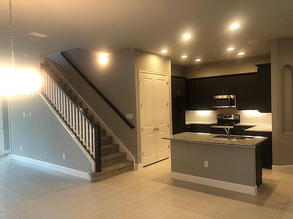 3rd image of 6329 Hanfield Dr
