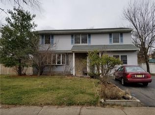 60 Karen Pl, Edison, NJ