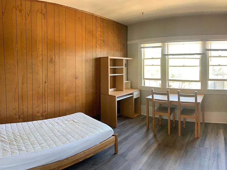 2419 Parker St #3 — Photo 4