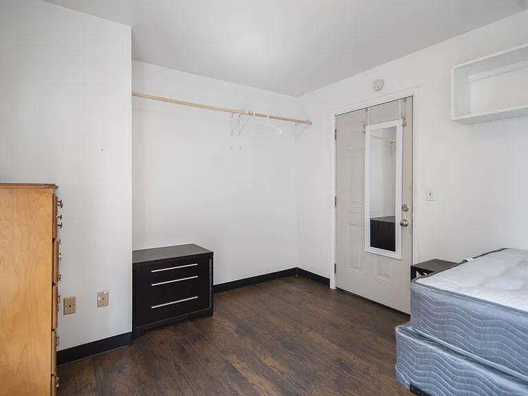 401 College Avenue — Photo 3