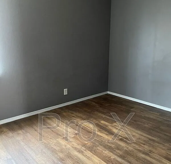 1015 S Saint Louis Ave #5 — Photo 4
