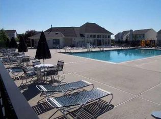 5 Mioduski Ct, Parlin, NJ 08859