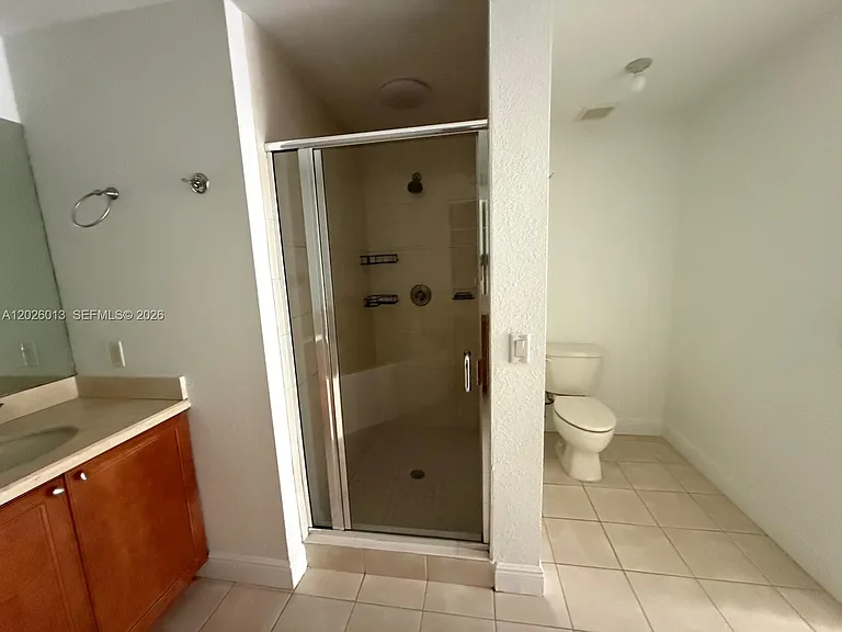 107 Mendoza Ave #201 — Photo 29