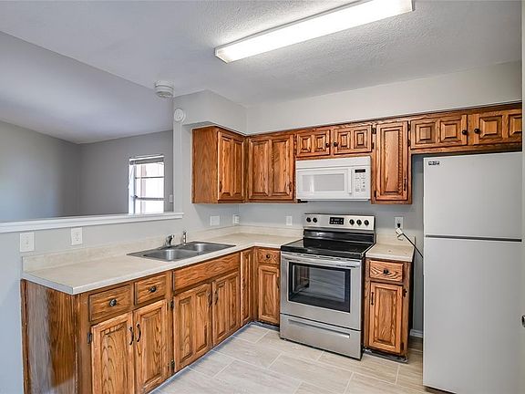 5th image of 8419 Riverstone Dr Building A