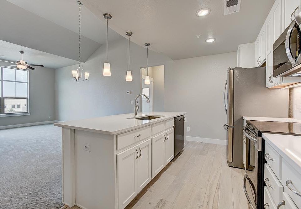 2 Bedroom
