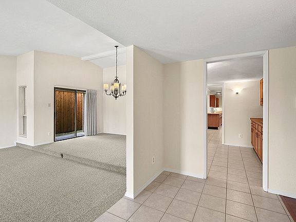 3rd image of 4916 Roberts Dr