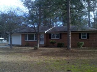 305 Cheraw Rd, Hamlet, NC 28345