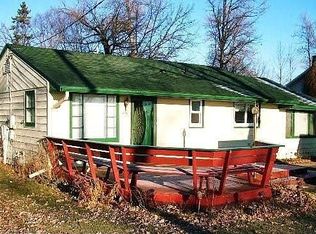 926 W Lake Dr, Detroit Lakes, MN 56501