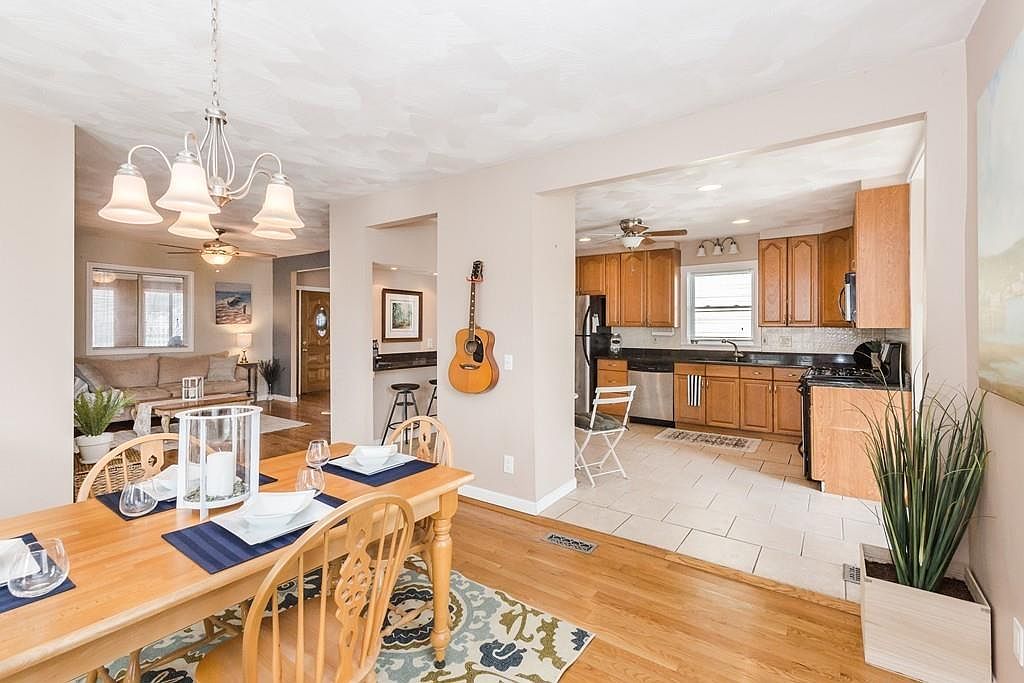 123 Myrtle St, Lynn, MA 01905 Zillow