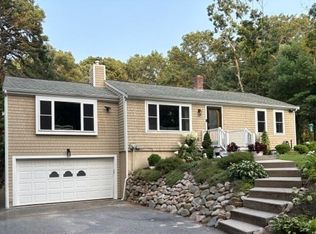 35 Braeburn Ct, East Falmouth, MA 02536
