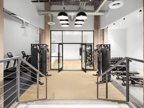 475 Kent Avenue image 6 of 10