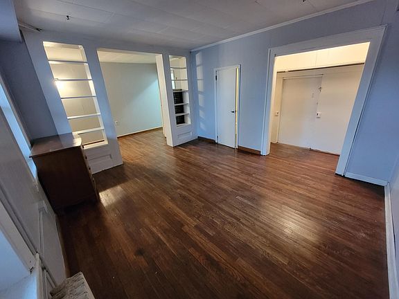 2nd image of 3201 Church St #1