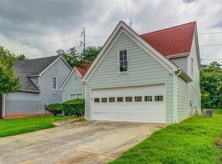 1040 Brandon Ln, Stone Mountain, GA 30083