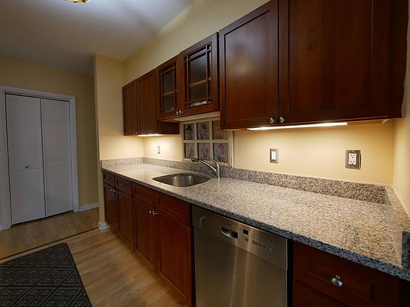 5th image of 100 Marina Dr APT 316