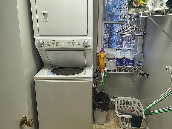 4th image of 7 Rockland Dr