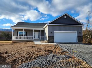 117 Mickey Mantle Ct, Berkeley Springs, WV 25411