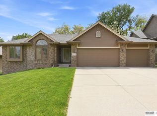 16371 W St, Omaha, NE 68135