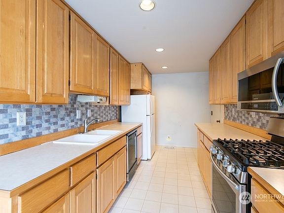 5th image of 24704 11th Avenue S