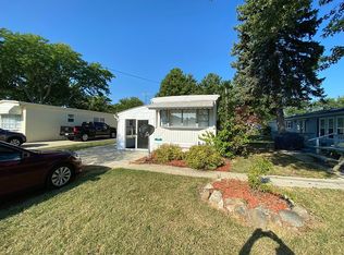 1384 N McCloy Ave, Port Clinton, OH 43452