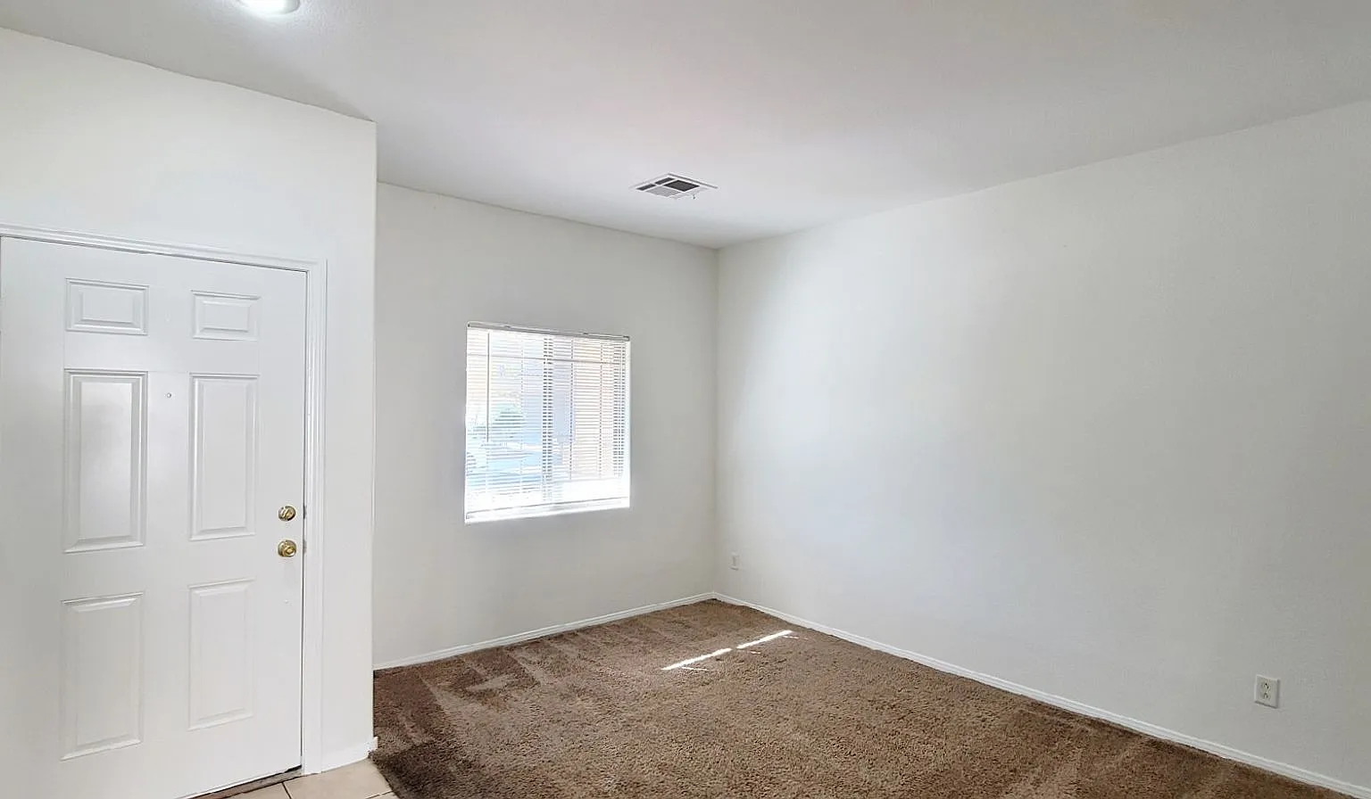 5616 Clotidle Soupert — Photo 4