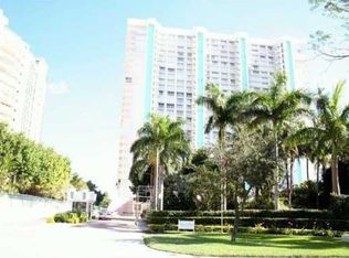 881 Ocean Dr APT 7D, Miami, FL 33149