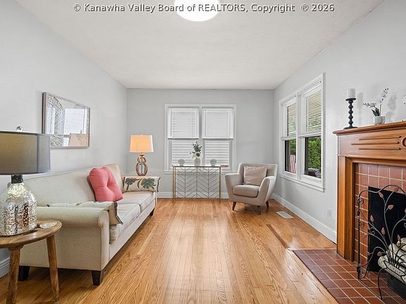 5th image of 6552 Maccorkle Ave SE