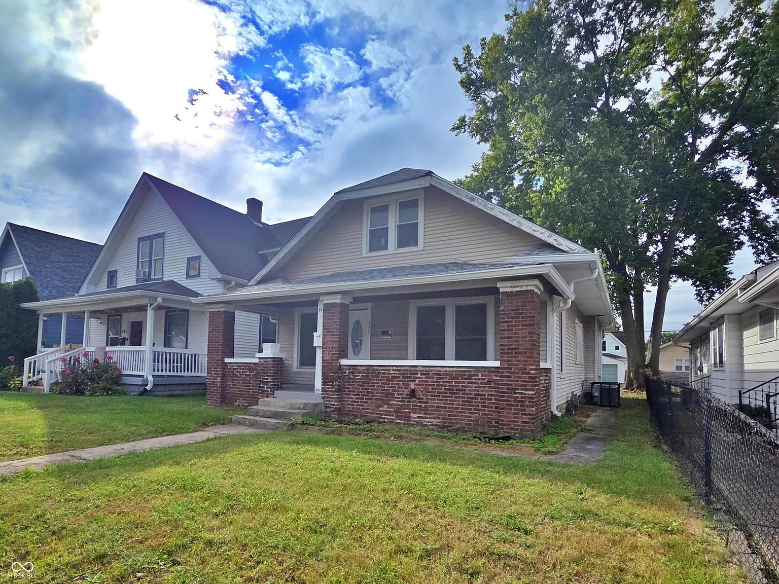 4 bed, 2.0 bath, 2516 sqft, $1,800 — Photo 3