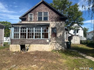 148 N Bishop Ave, Bridgeport, CT 06610
