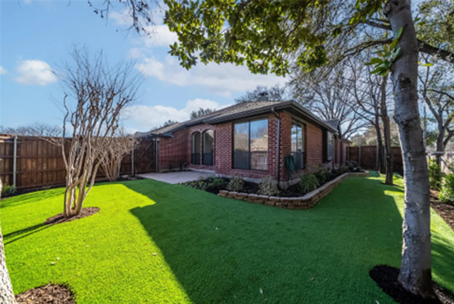 3 bed, 3.0 bath, 2195 sqft, $7,284 — Photo 3