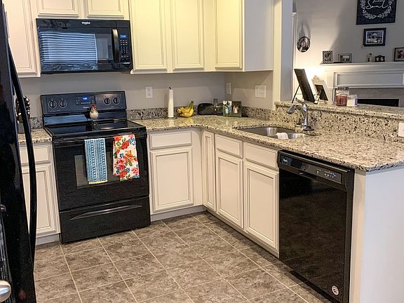 3rd image of 1039 Harper Dean Way