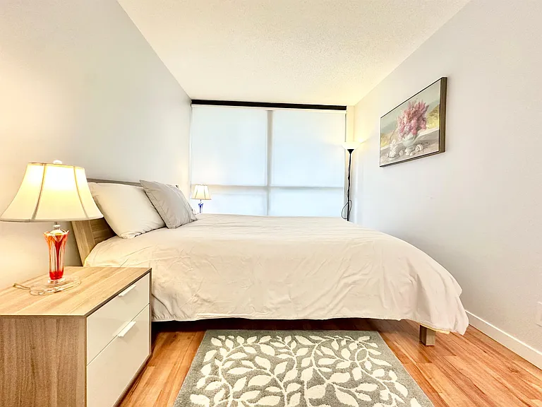 933 Hornby St #608 — Photo 16