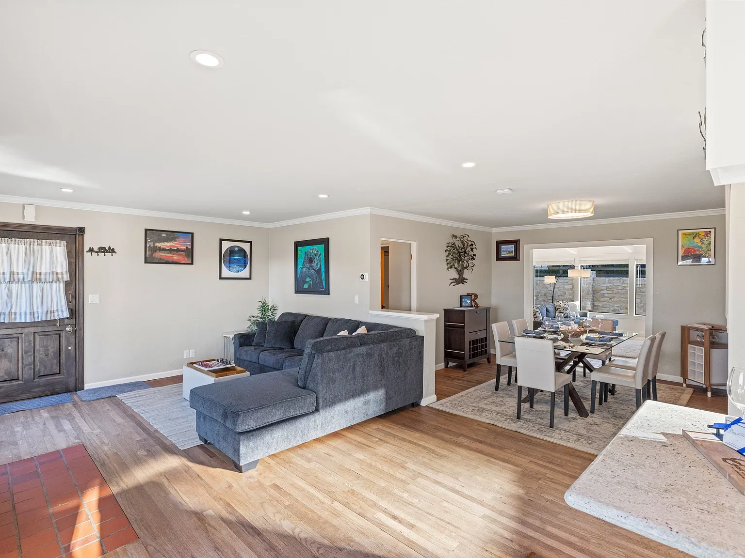 313 Bishop Avenue - LTA - 1 — Photo 4
