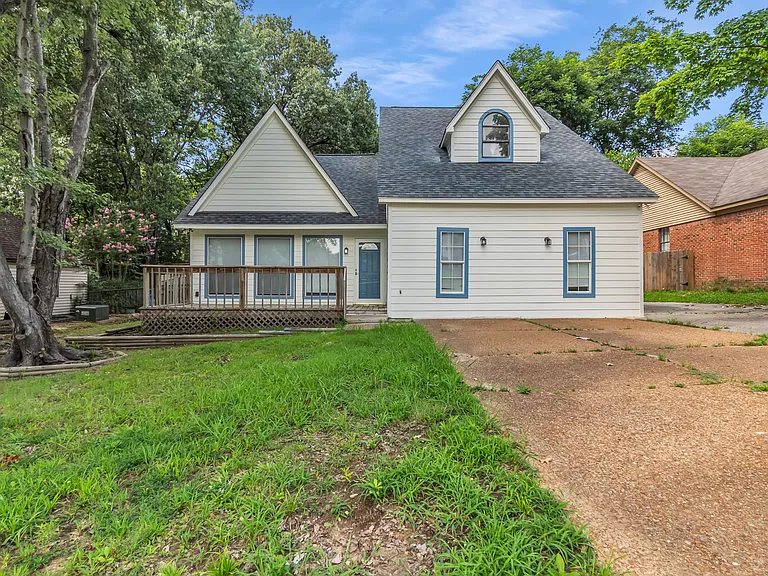 5398 Blue Ridge Pkwy — Photo 1