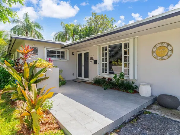 10110 Broad Channel Dr, Cutler Bay, FL 33157