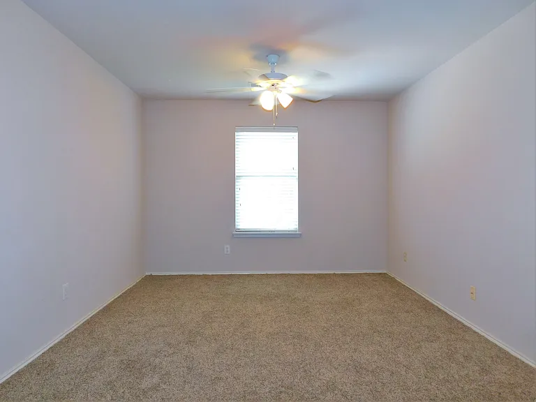 1508 Sequoia Grove Ln — Photo 18