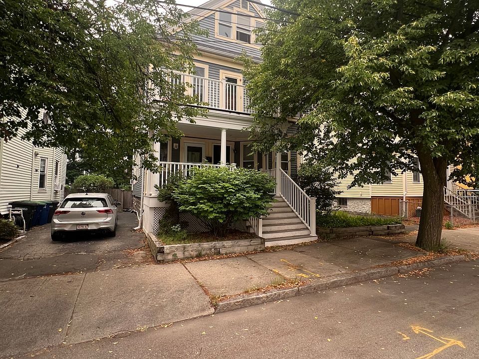 1st image of 83 Lexington Ave