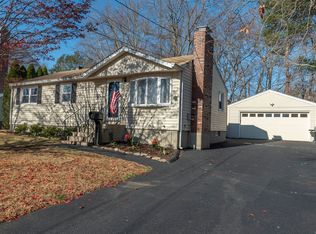130 Partridge Ln, Fairfield, CT 06824