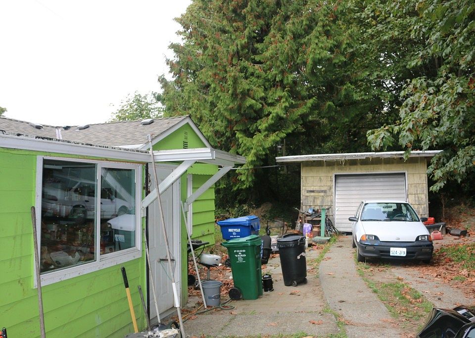 2nd image of 7508 Delridge Way SW