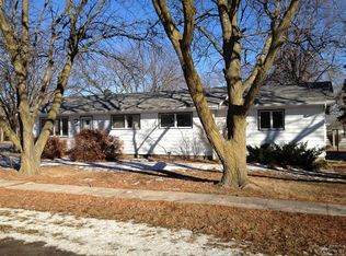 600 S Wipf St, Freeman, SD 57029