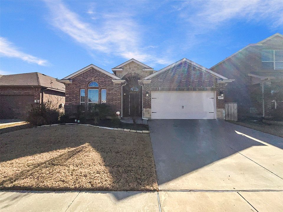 1st image of 3217 Tamarack Ln