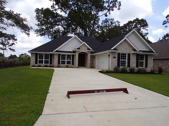 2nd image of 6103 Twenty One Oaks Dr