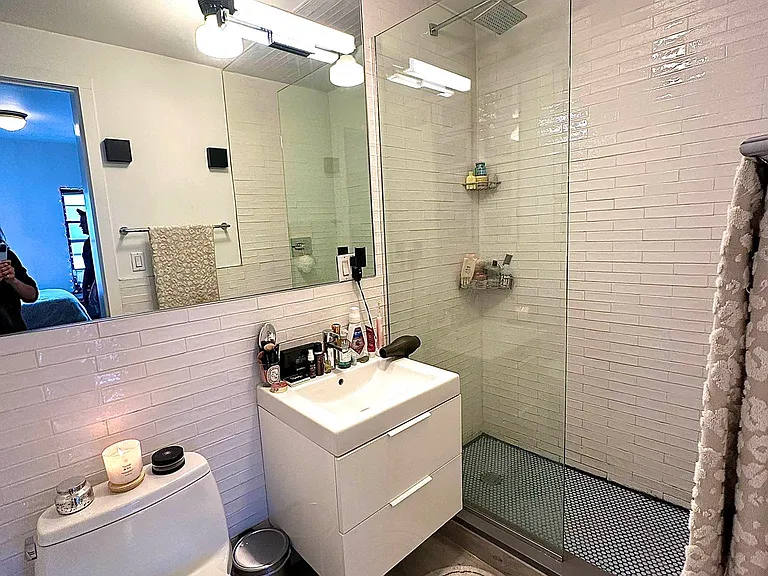 802 9th Ave #3-B — Photo 3