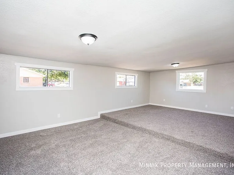 2725 63rd St #1 — Photo 42